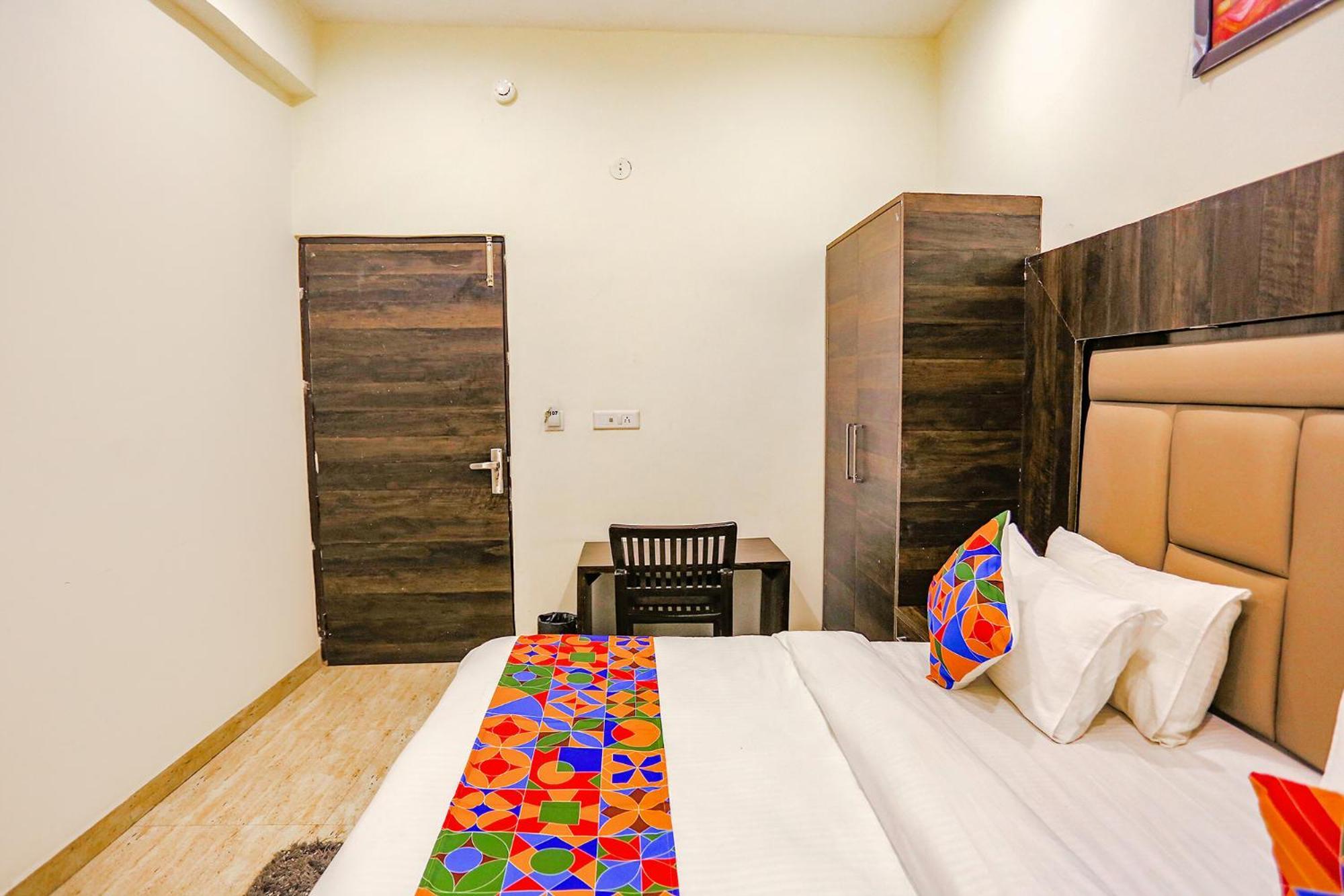 Fabhotel The Kiara New Delhi