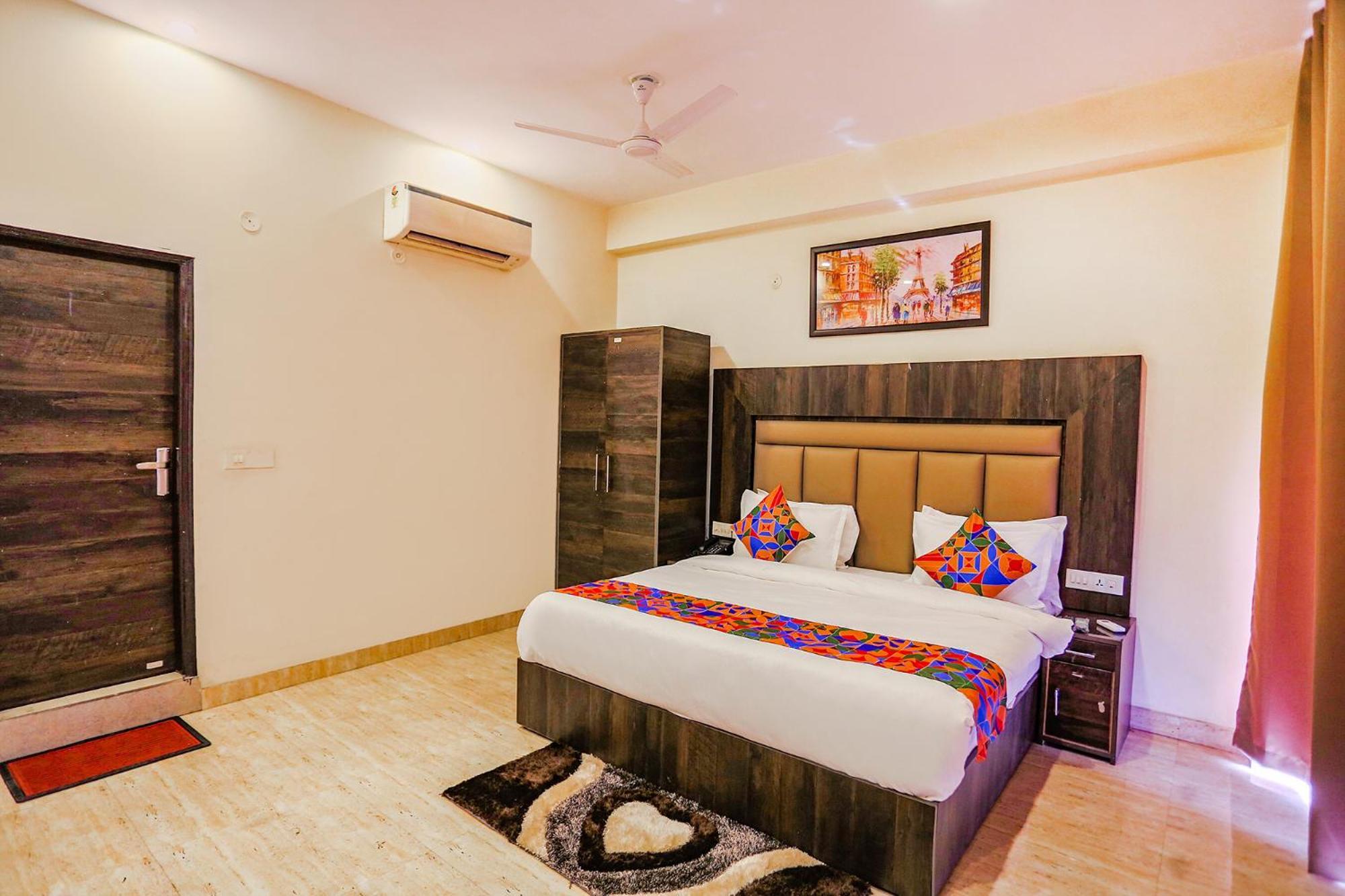 Fabhotel The Kiara Hotel