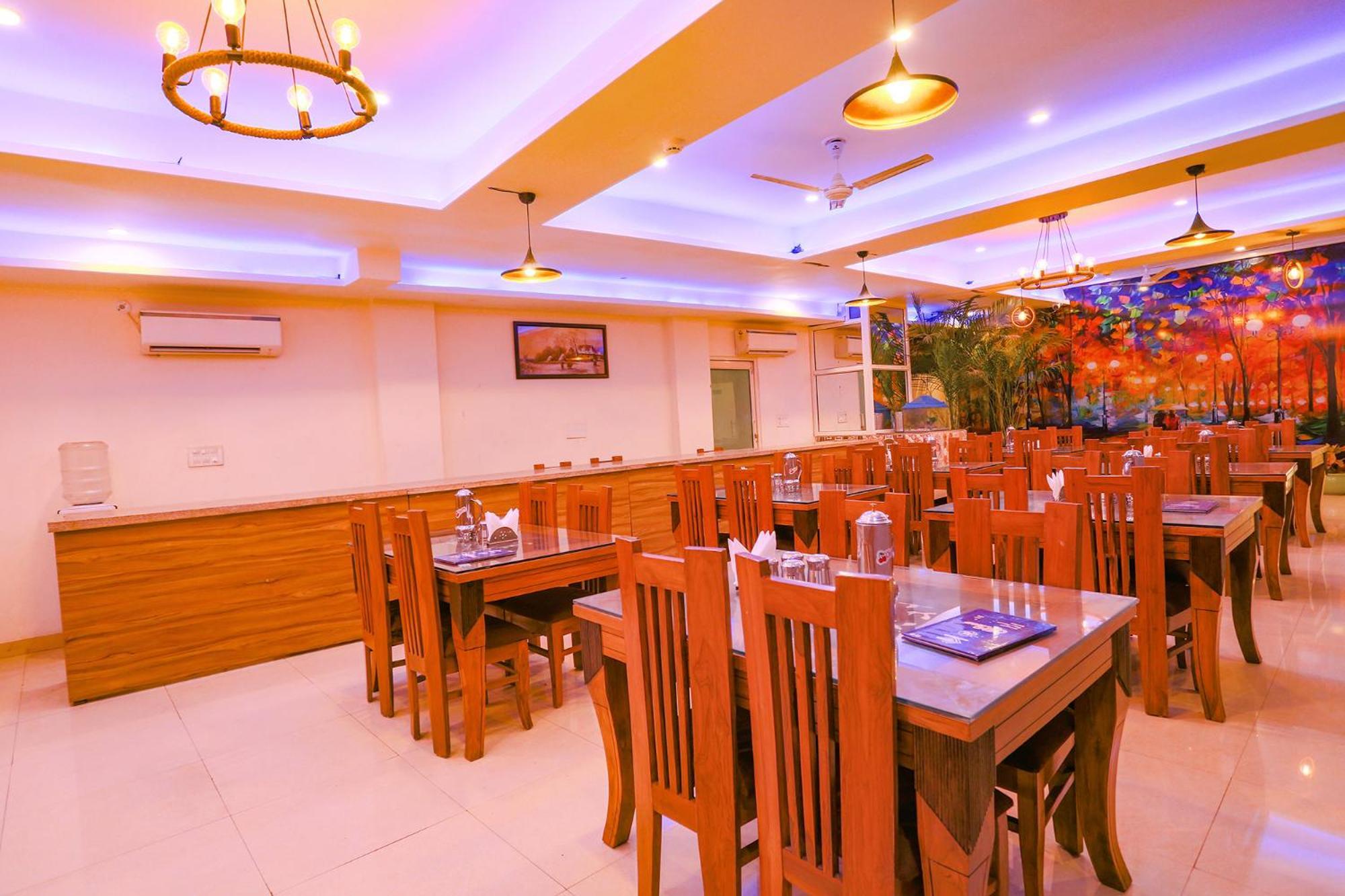 Fabhotel The Kiara Hotel New Delhi