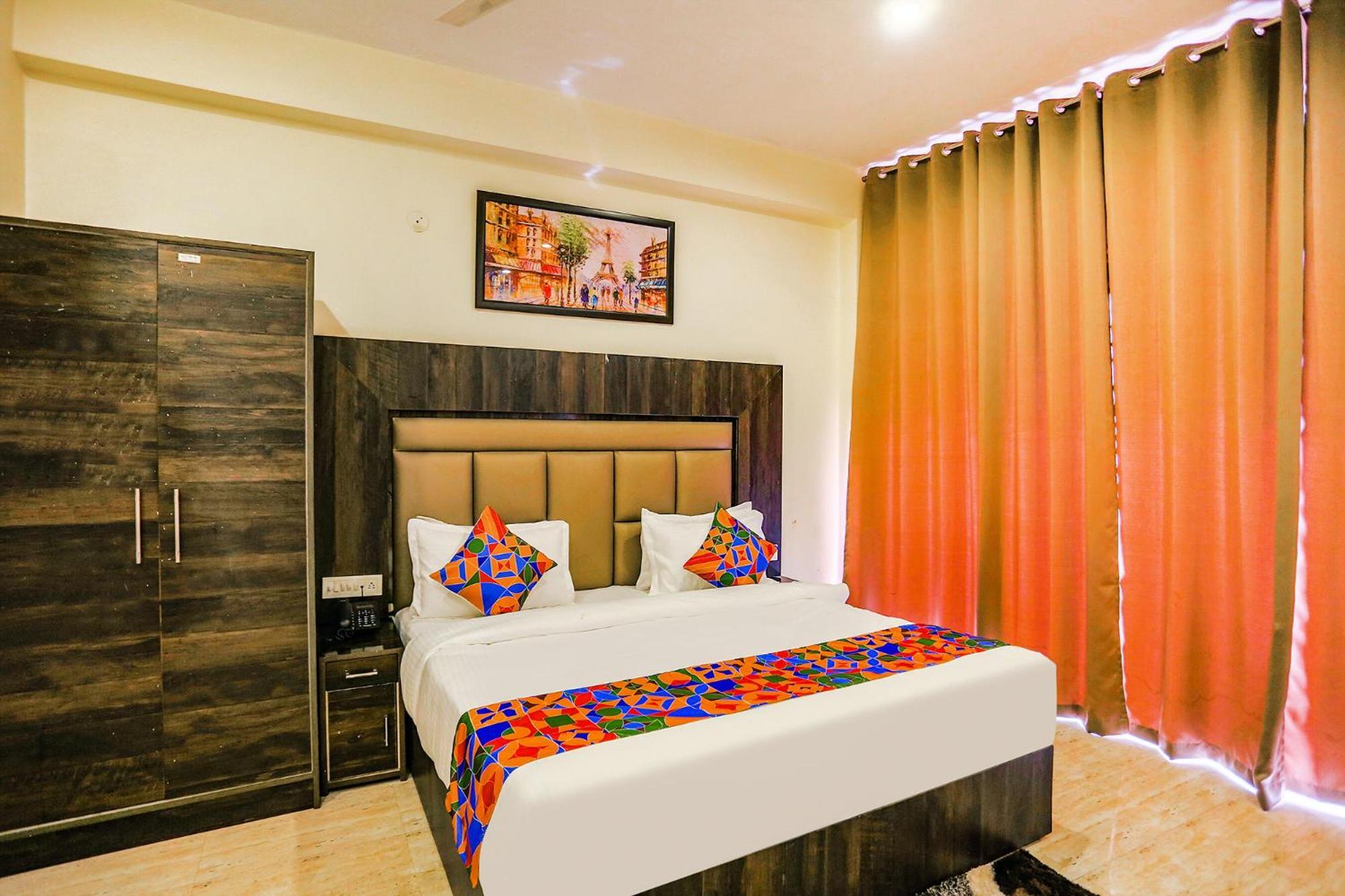 Hotel Fabhotel The Kiara
