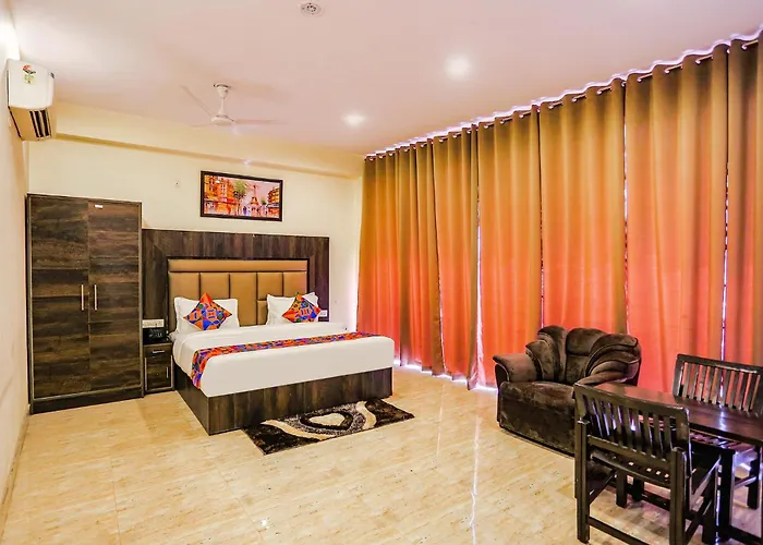 Fabhotel The Kiara