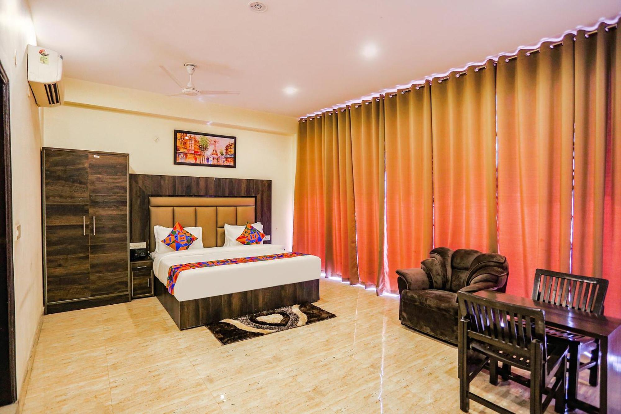 Hotel Fabhotel The Kiara