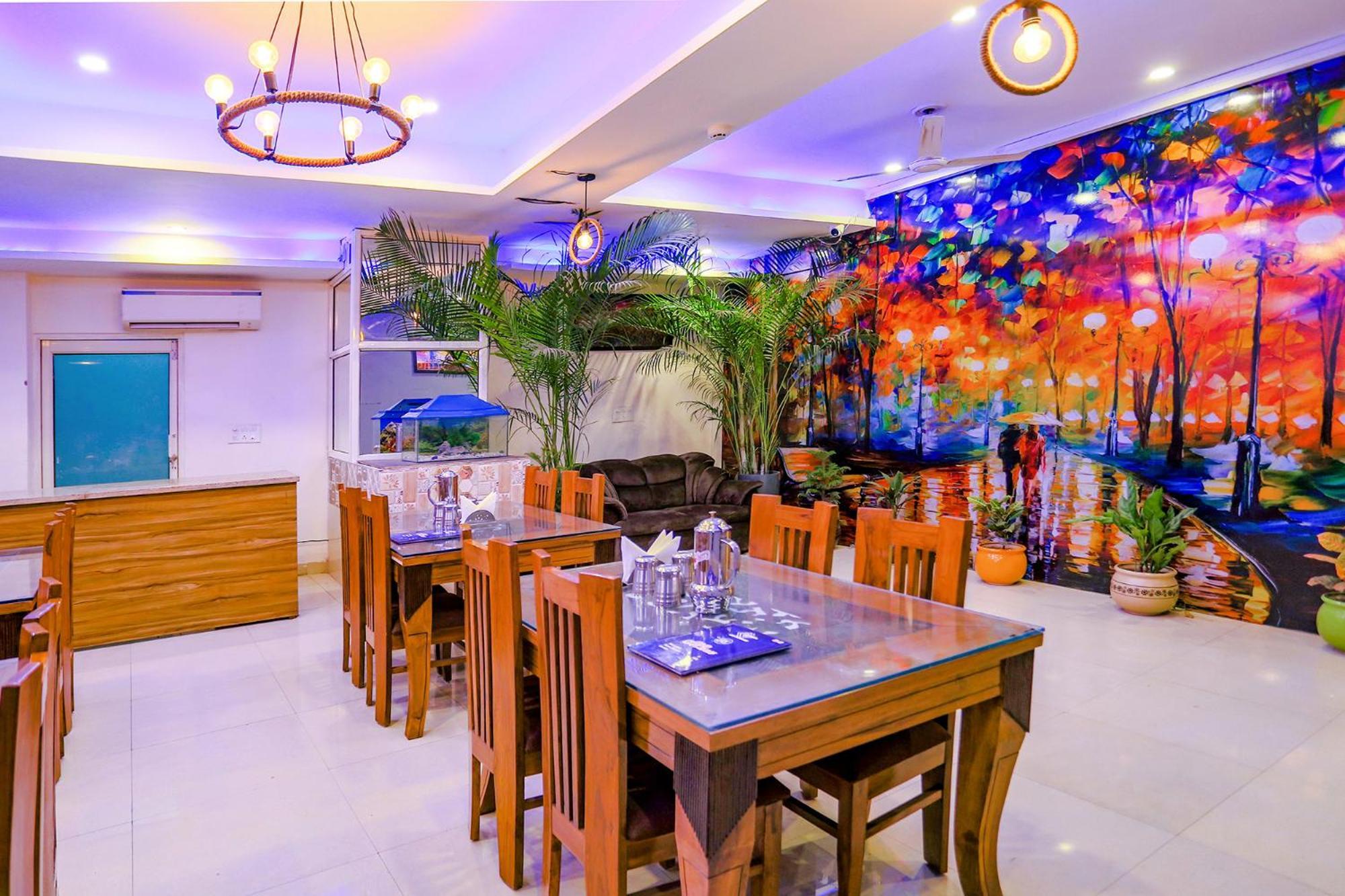 Hotel Fabhotel The Kiara New Delhi