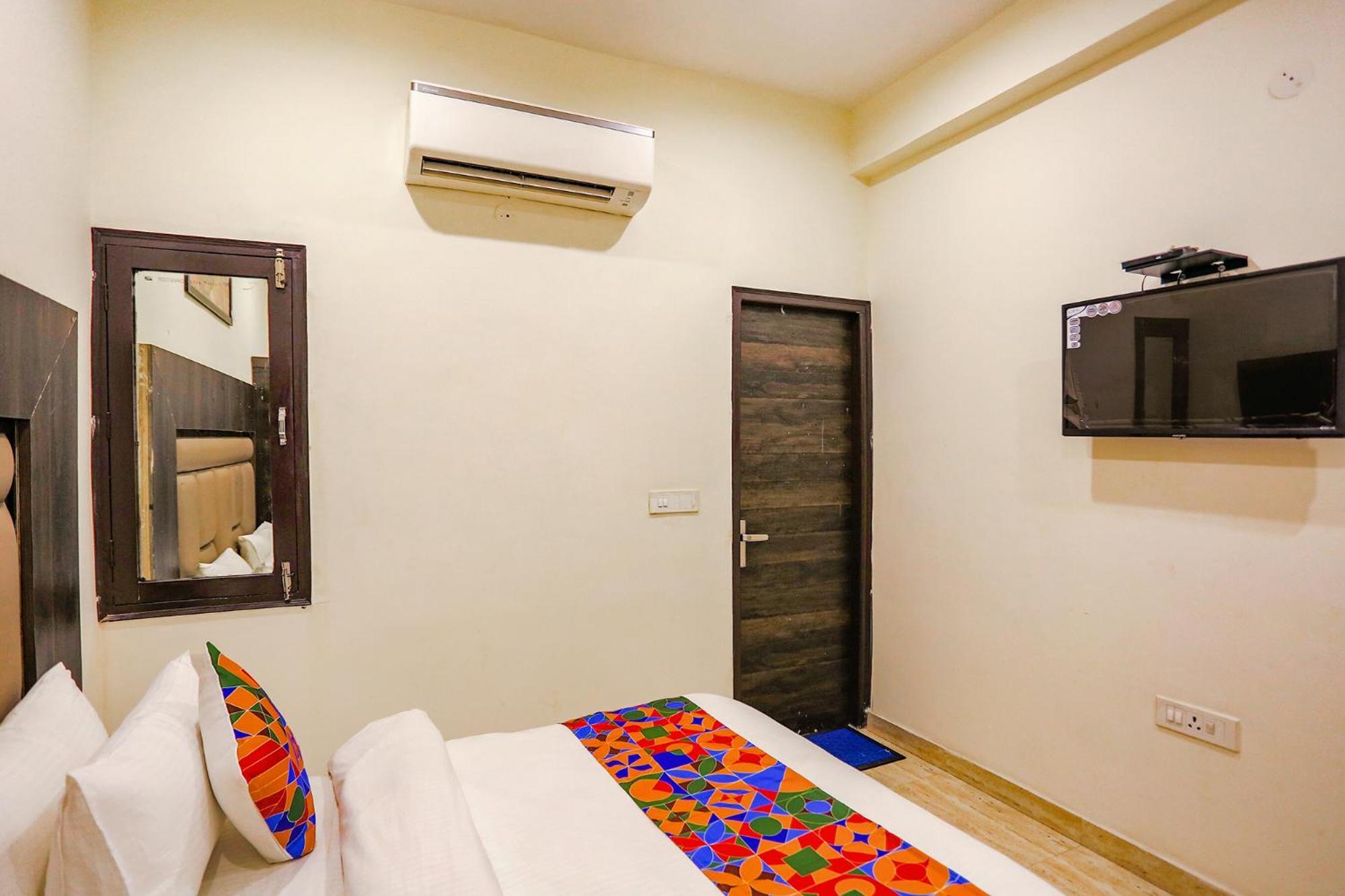 Fabhotel The Kiara Hotel