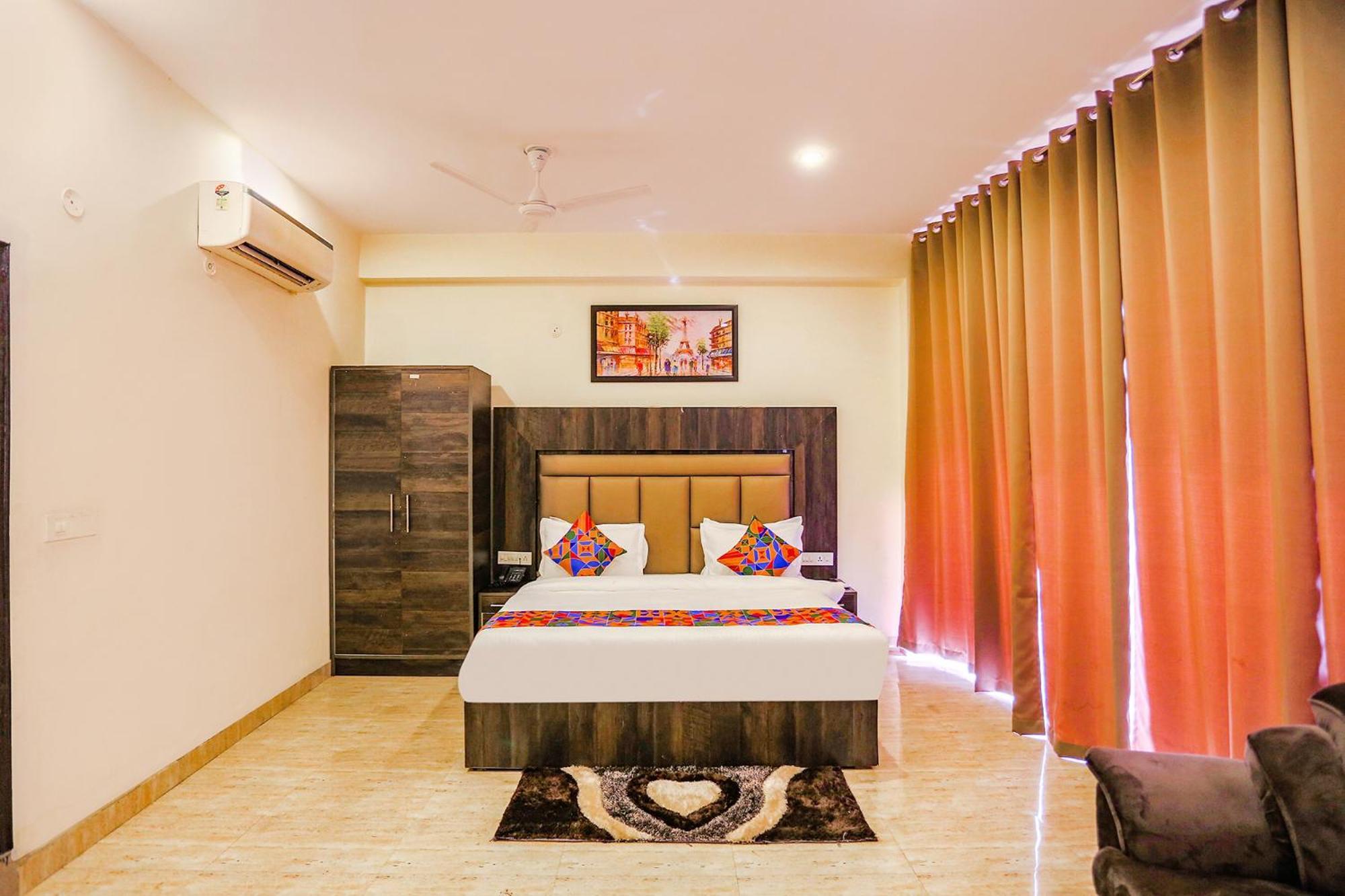Hotel Fabhotel The Kiara 3*