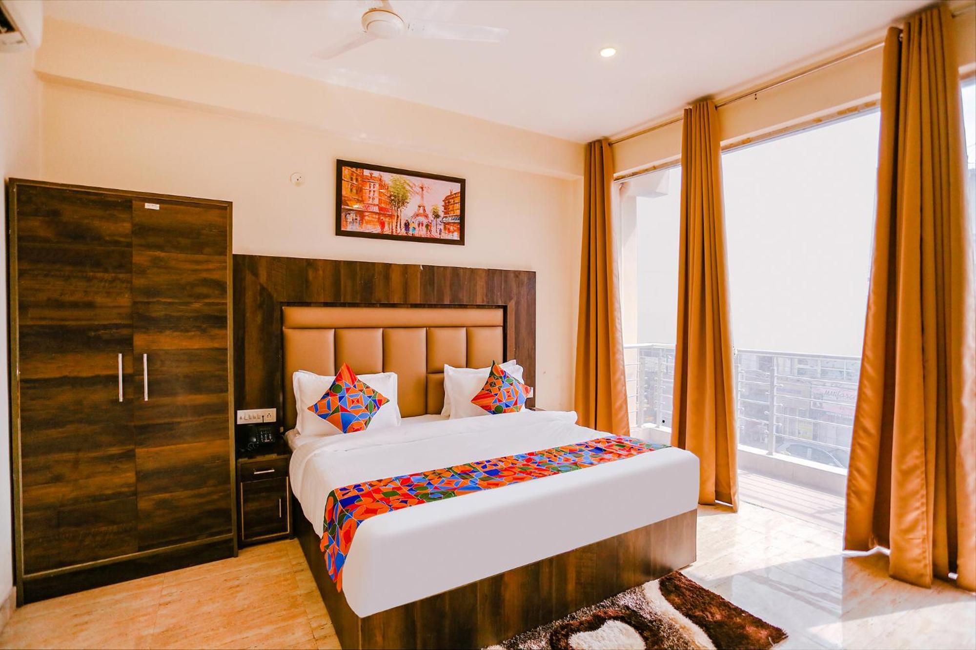 Fabhotel The Kiara Hotel